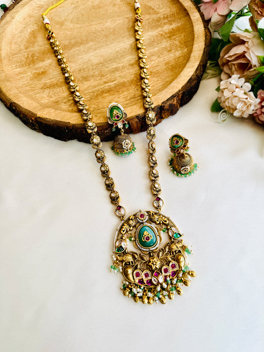 Rajwadi Pendant Mid length Necklace