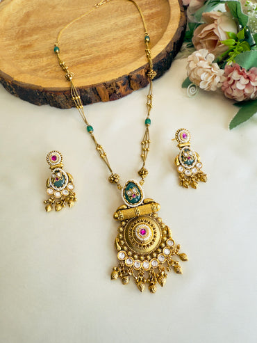 Rajwadi Pendant set