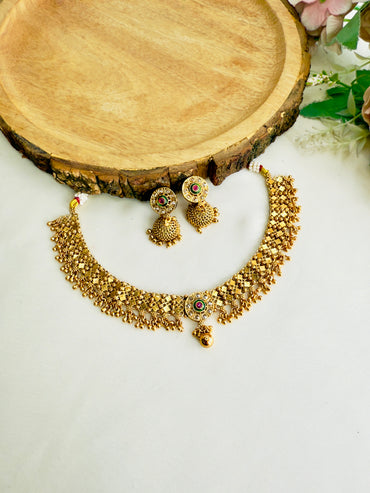 Chandan Har Necklace Set