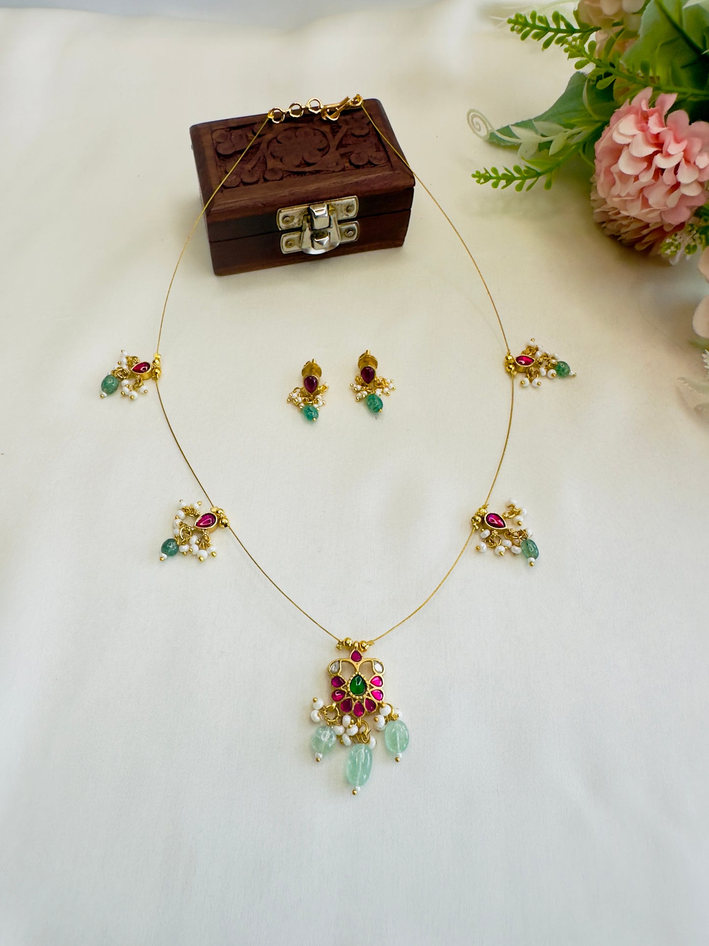 Invisible Jadau Necklace