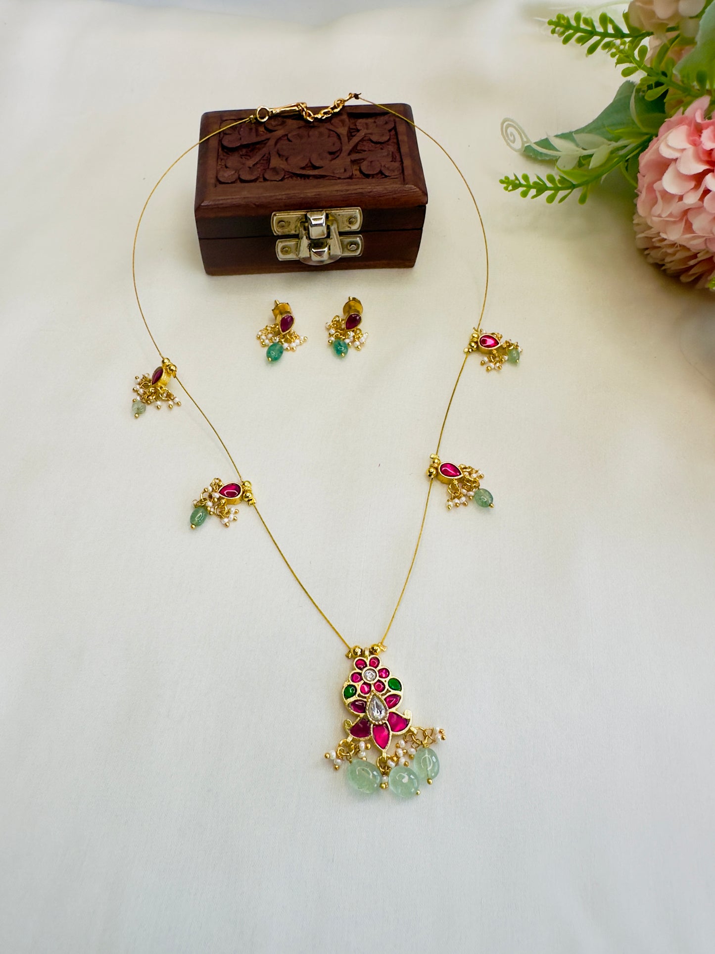 Invisible Jadau Necklace