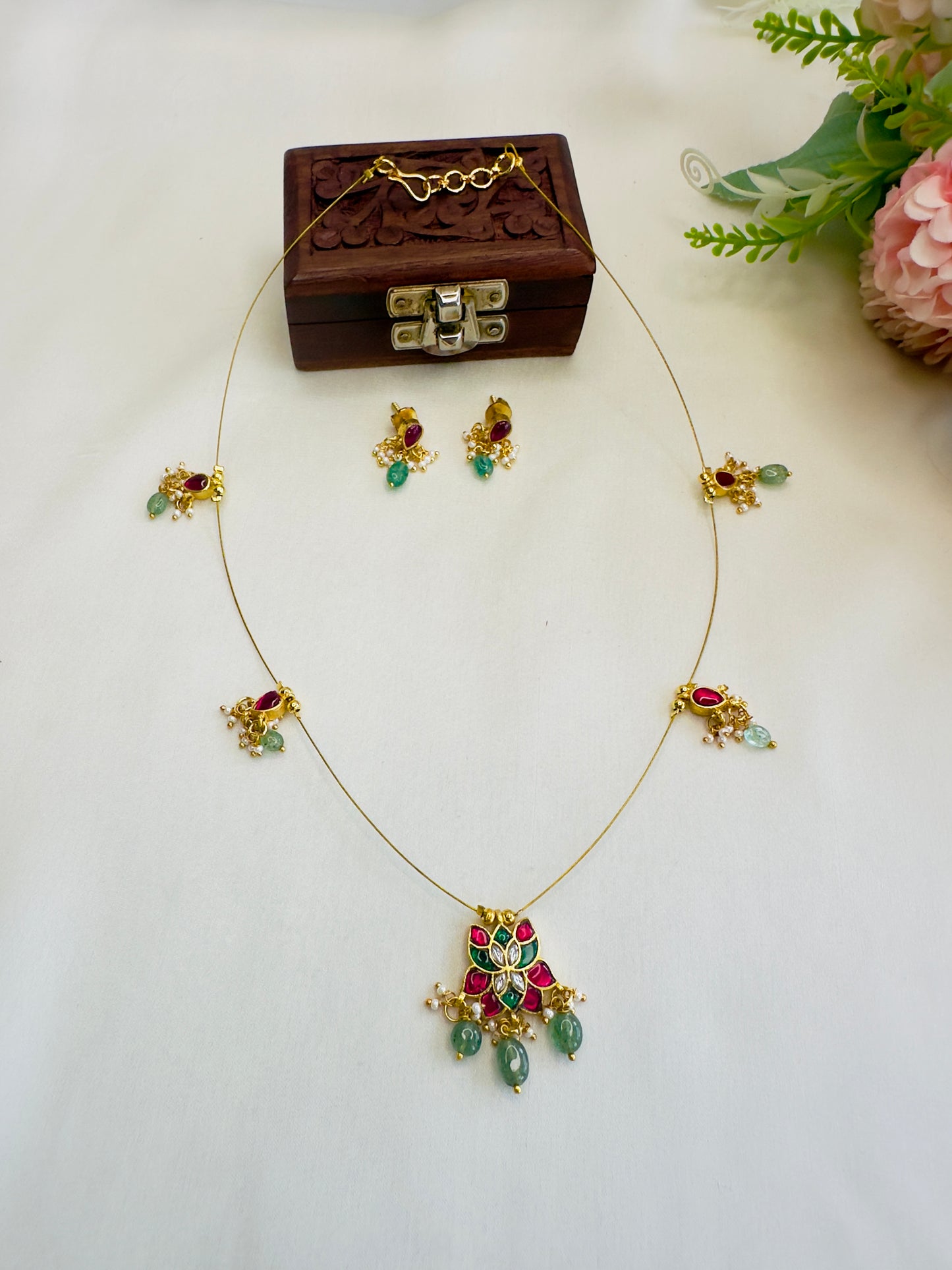 Invisible Jadau Necklace