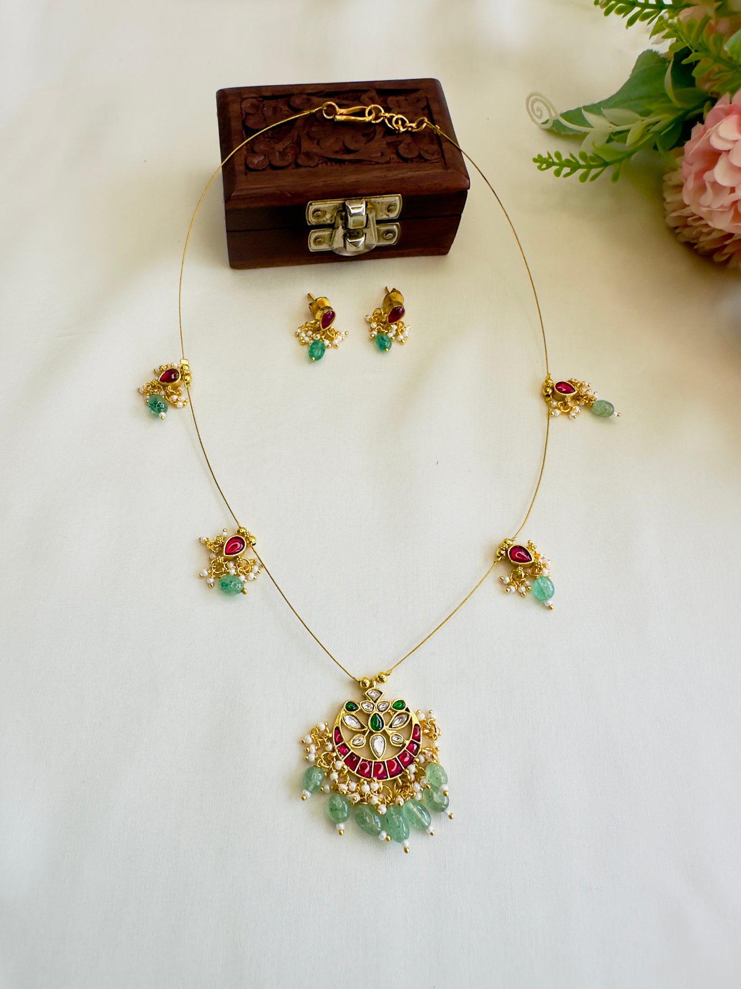 Invisible Jadau Necklace