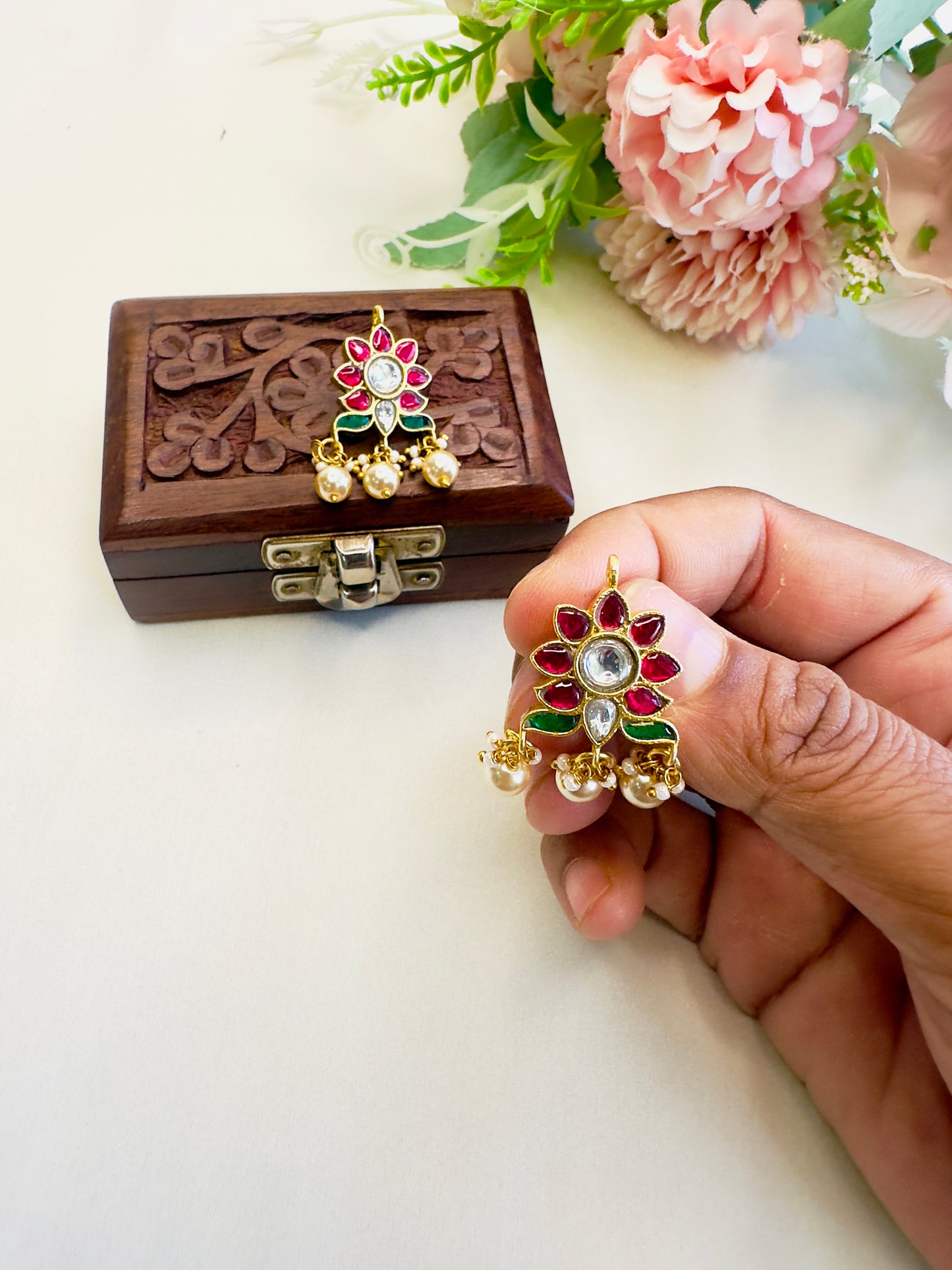 Jadau Multicolor Flower Design Bugadi