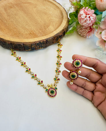 Jadau Sleek Multicolor Necklace Set