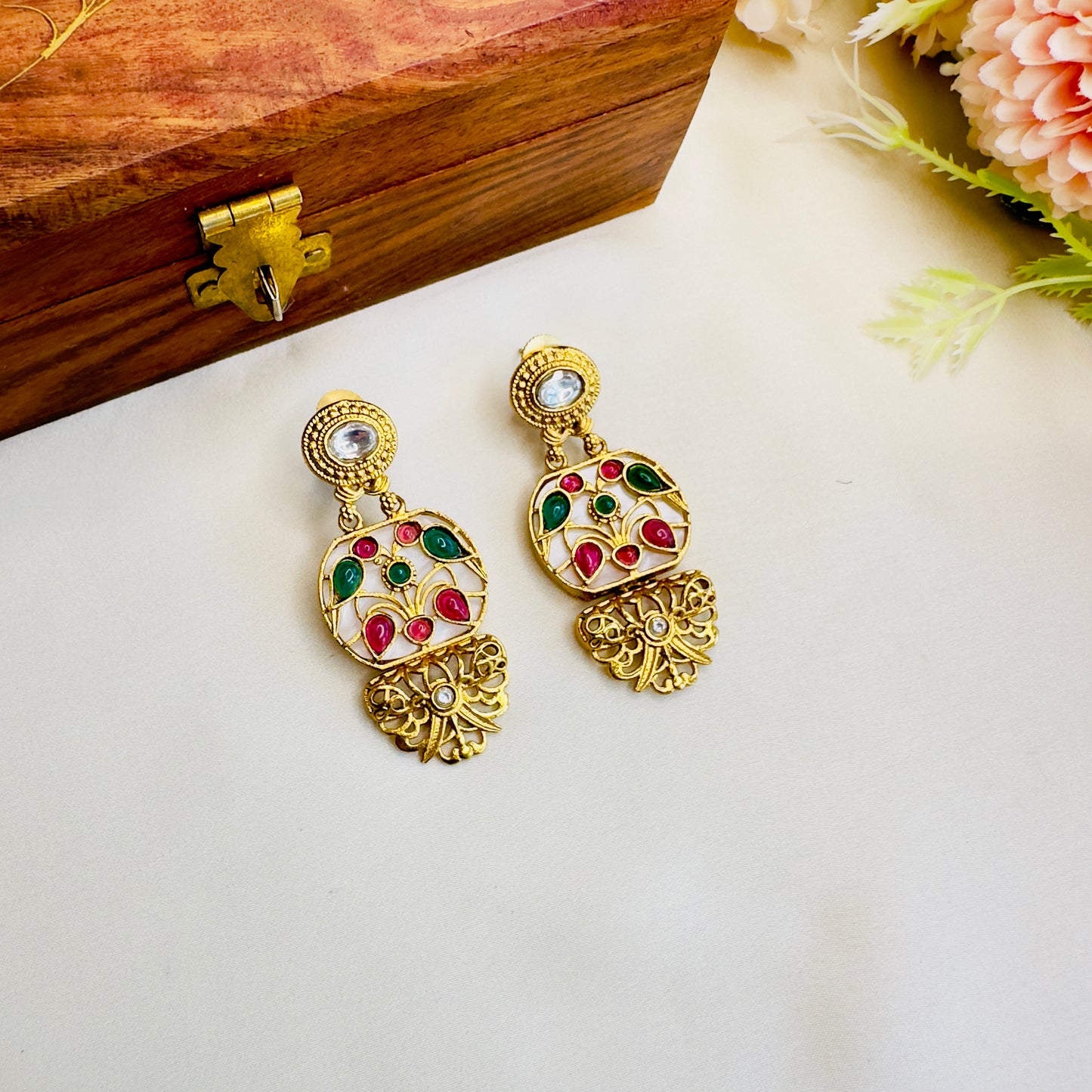 Apala Polish Inlay work Hasli with Earrings