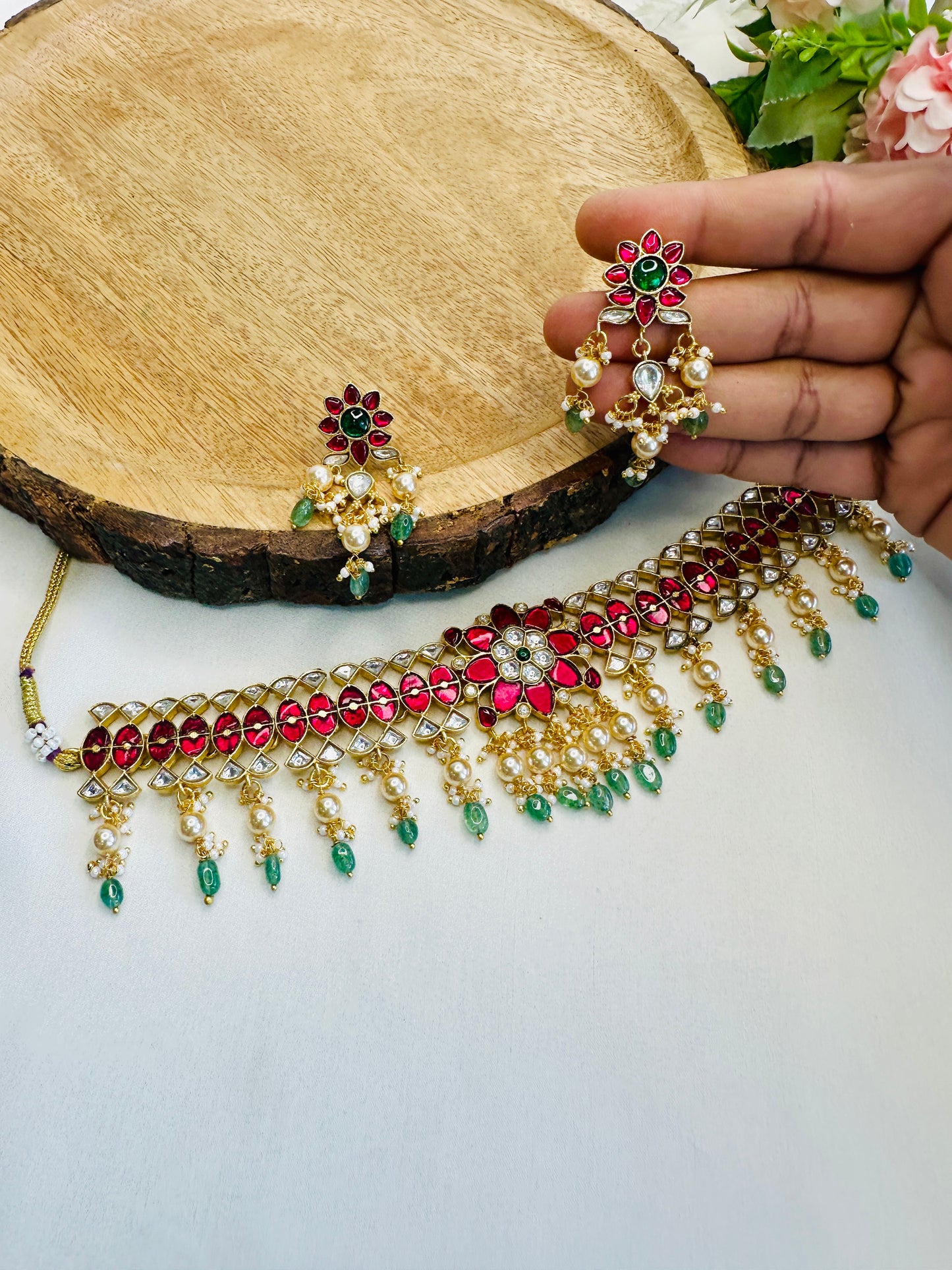 Jadau Flexible Choker Set