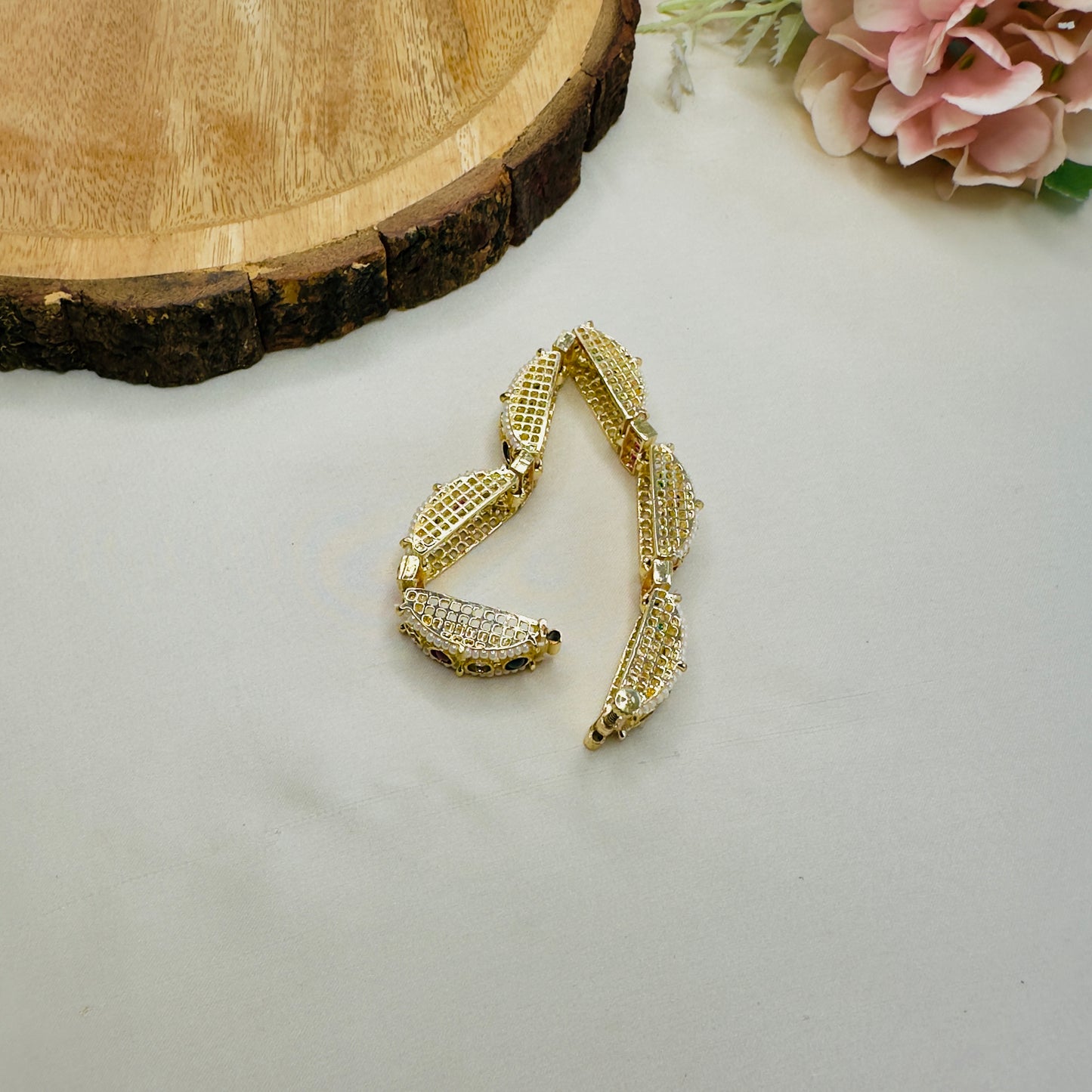 Kundan Work Loose Bracelet