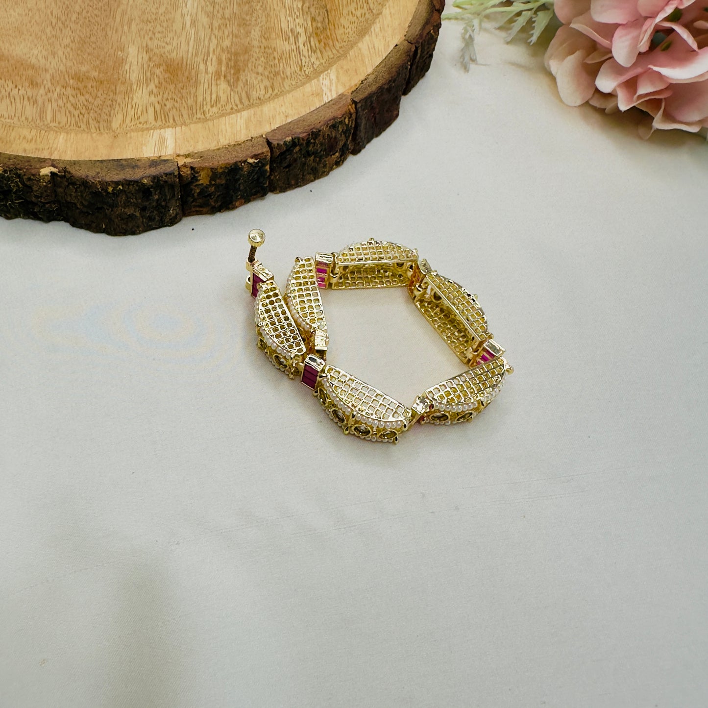 Kundan Work Loose Bracelet