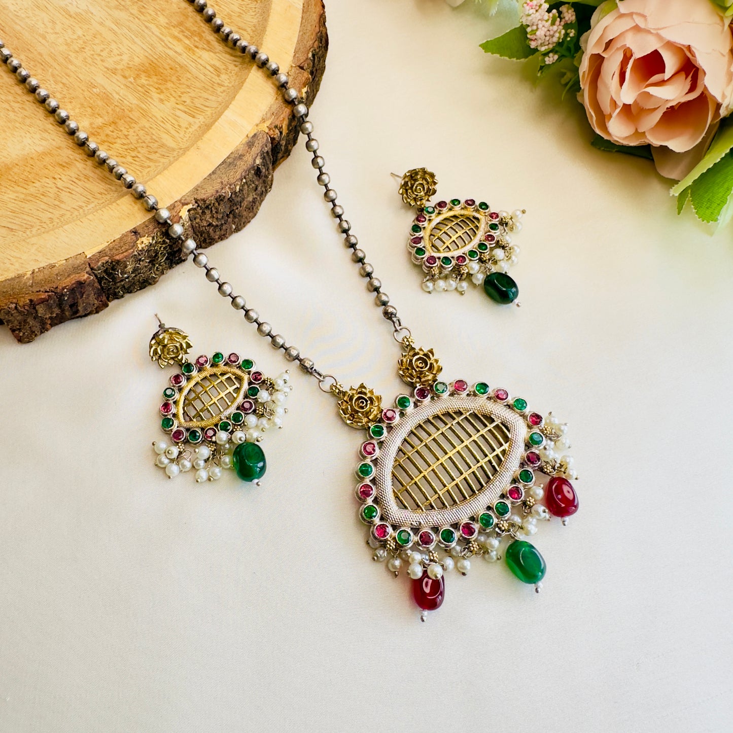 Beautiful Delicate Silver Long Chain Pendant set