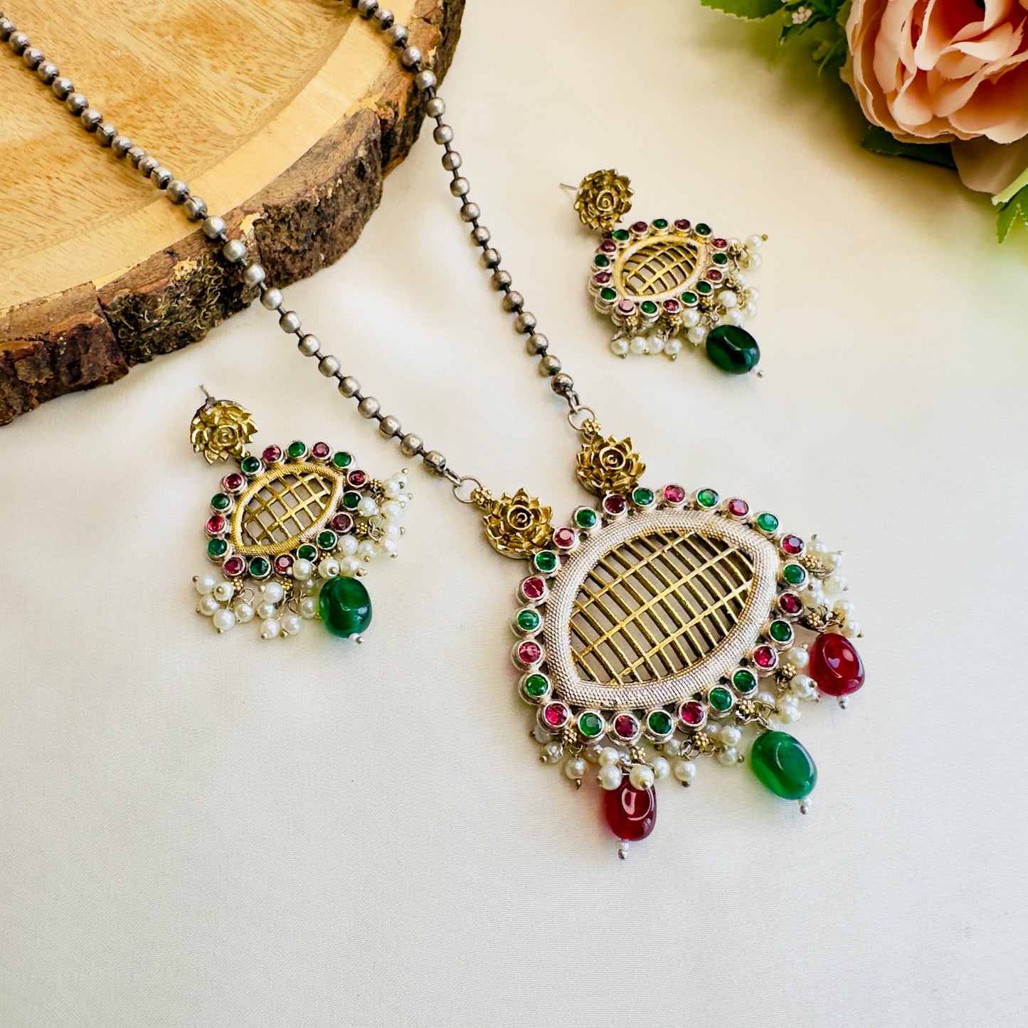 Beautiful Delicate Silver Long Chain Pendant set
