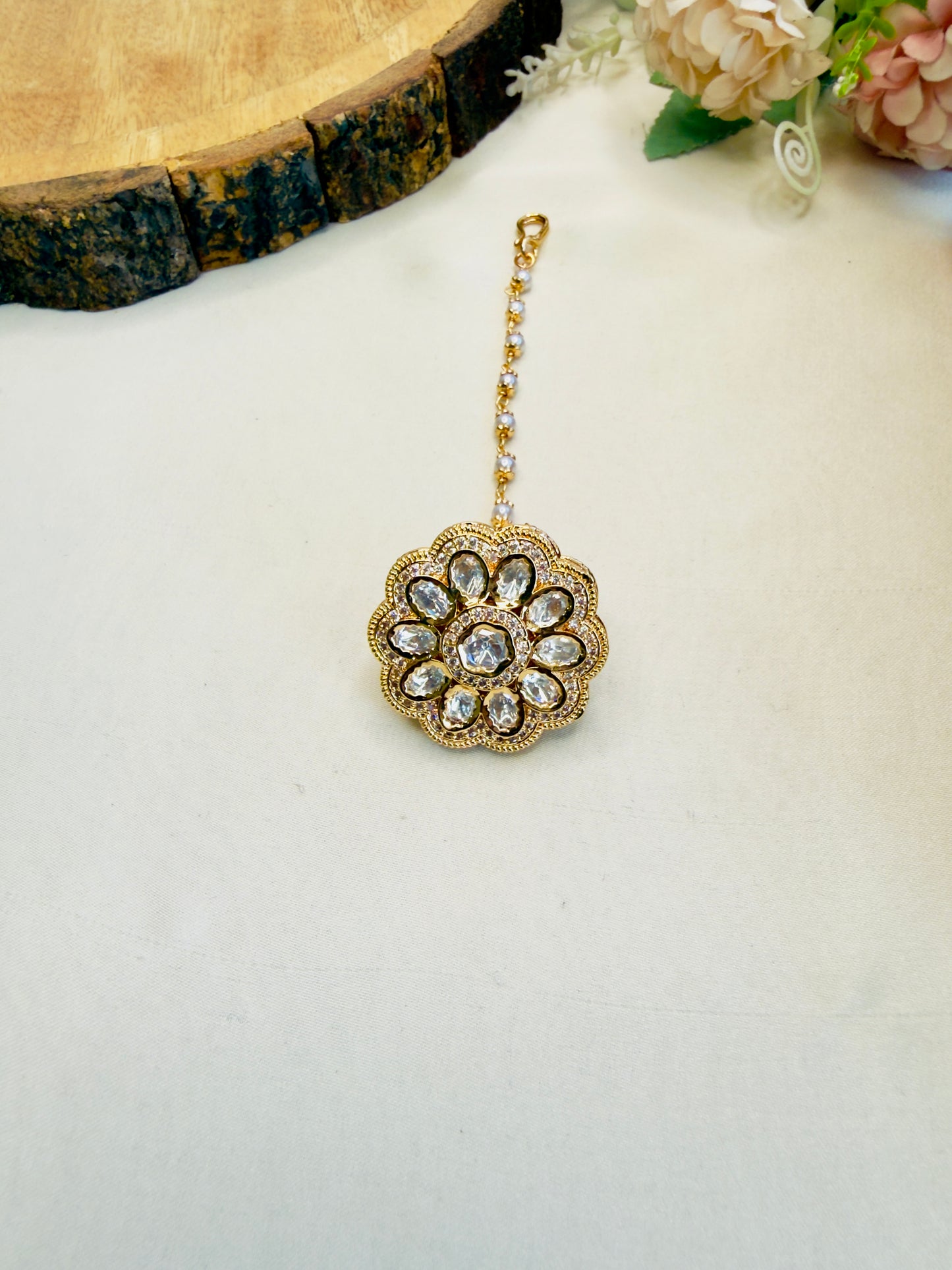 Flower Design Kundan Borla