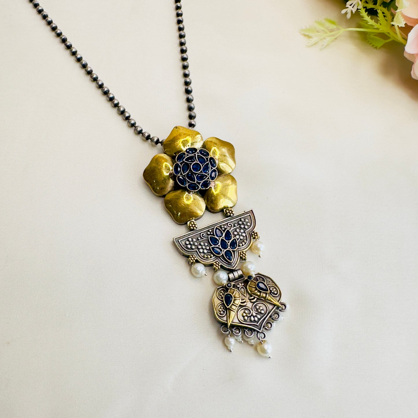 Flower Design Silver Pendant Earrings Set
