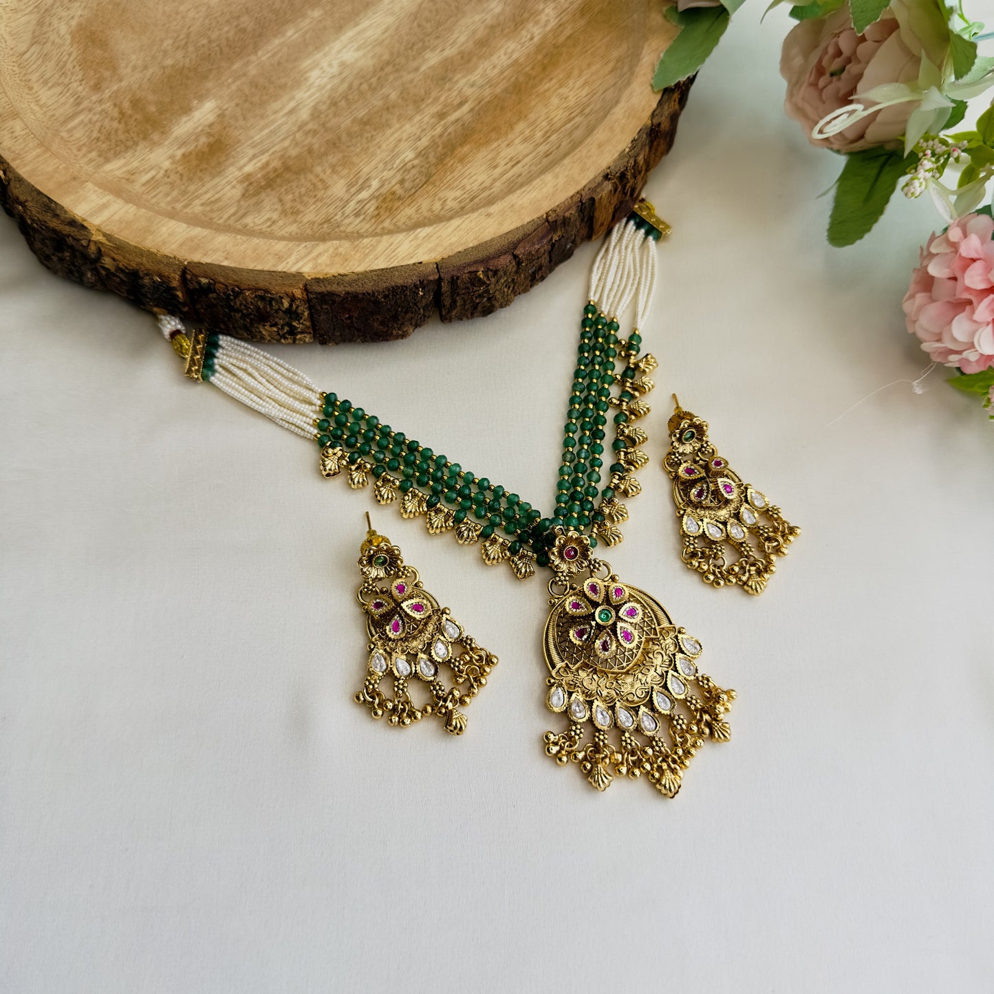 V Pattern Rajwadi Necklace Set