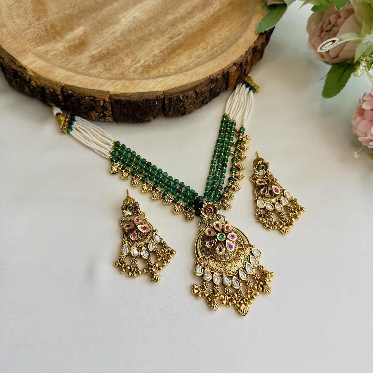 V Pattern Rajwadi Necklace Set