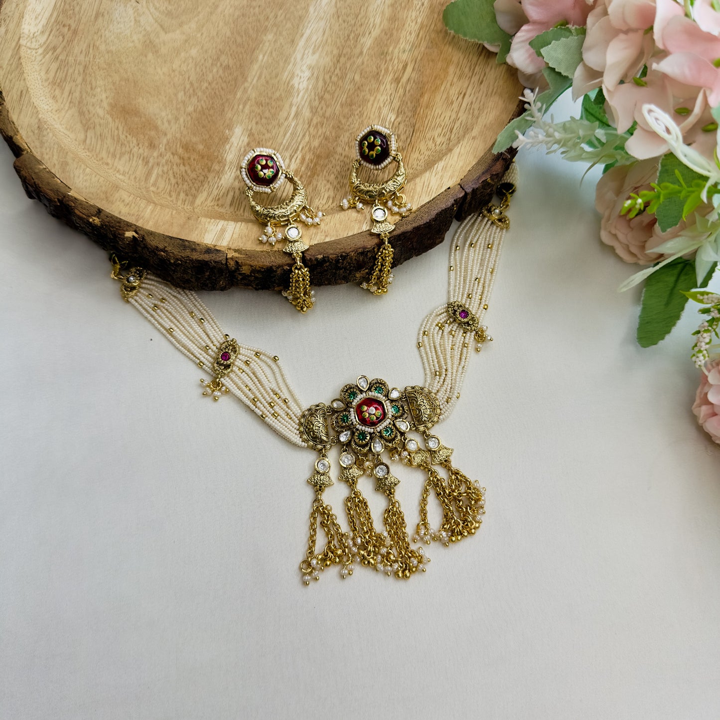 Tassel Pendant Rajwadi Choker Set
