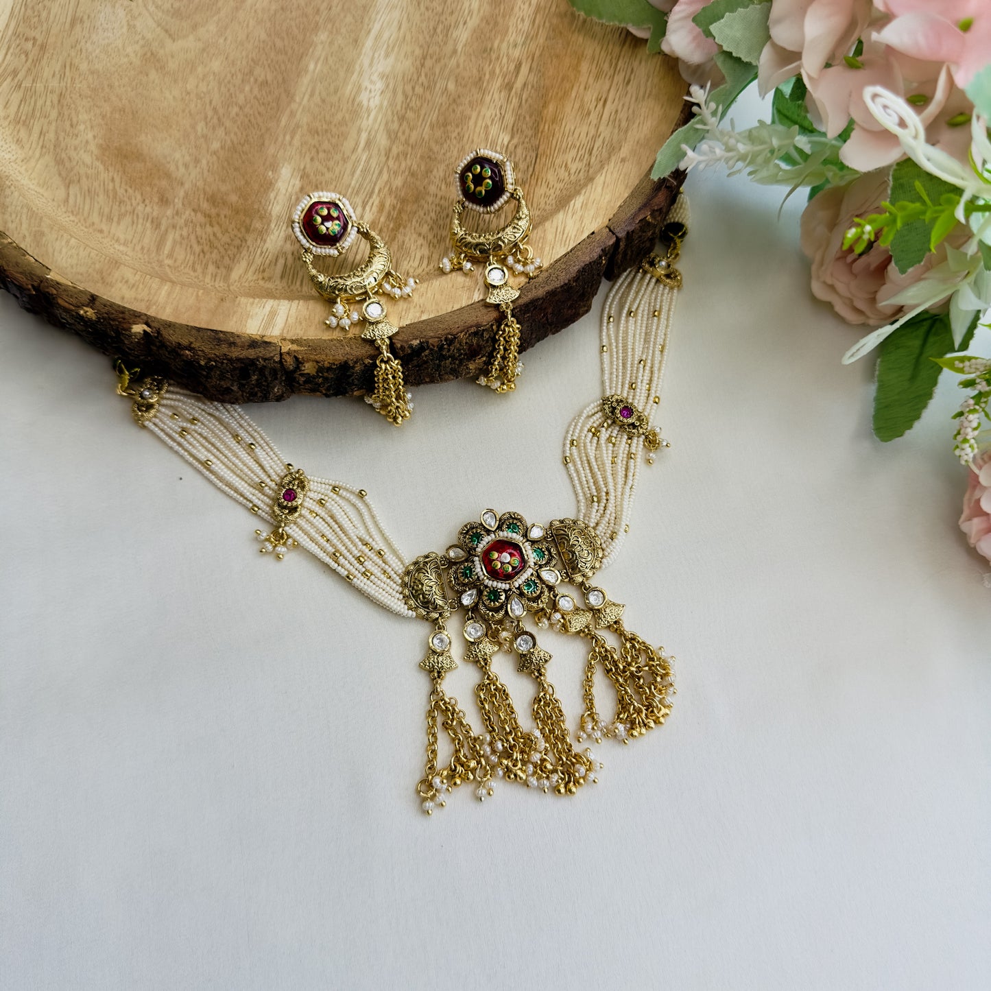 Tassel Pendant Rajwadi Choker Set