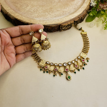 Kundan Meena Sleek Necklace Set