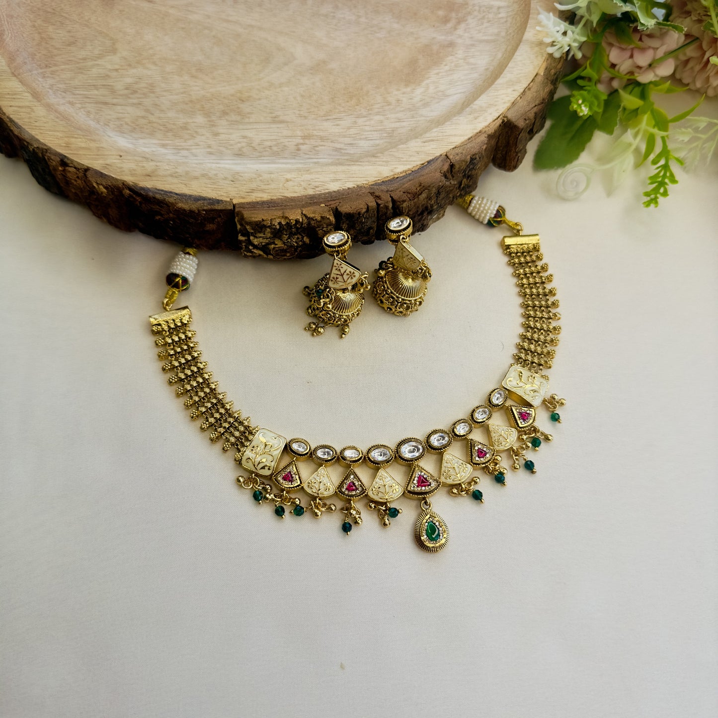 Kundan Meena Sleek Necklace Set