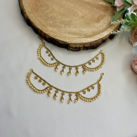 Sleek Pearl Ear Chain