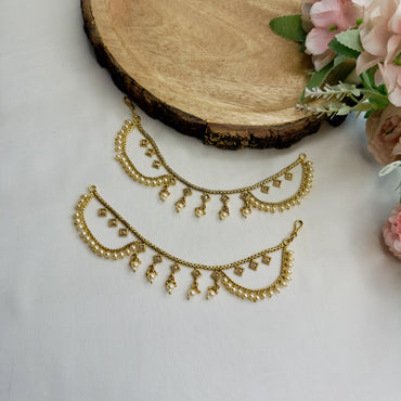 Sleek Pearl Ear Chain