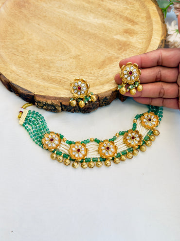 Five Flower Choker Set