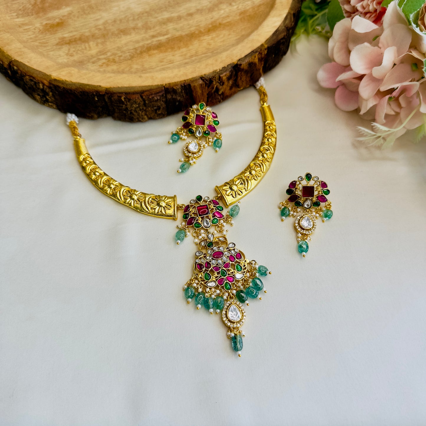 Jadau Pendant Hasli Set