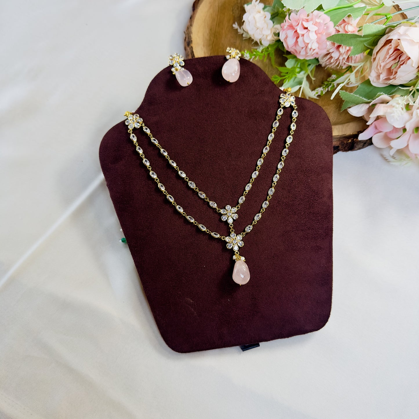 Sleek Polki with Rose Quartz Necklace Set