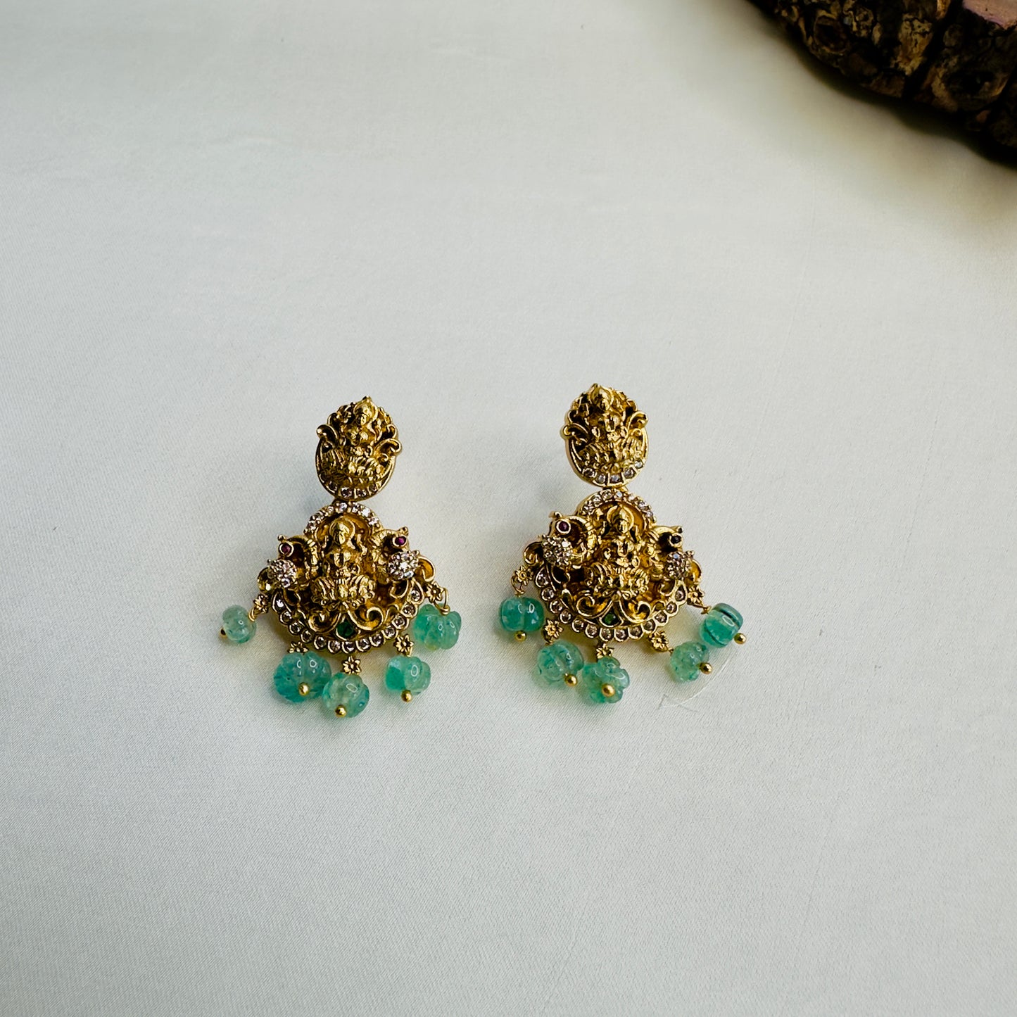 Lakshmi Motif Hasli Pattern Necklace Set