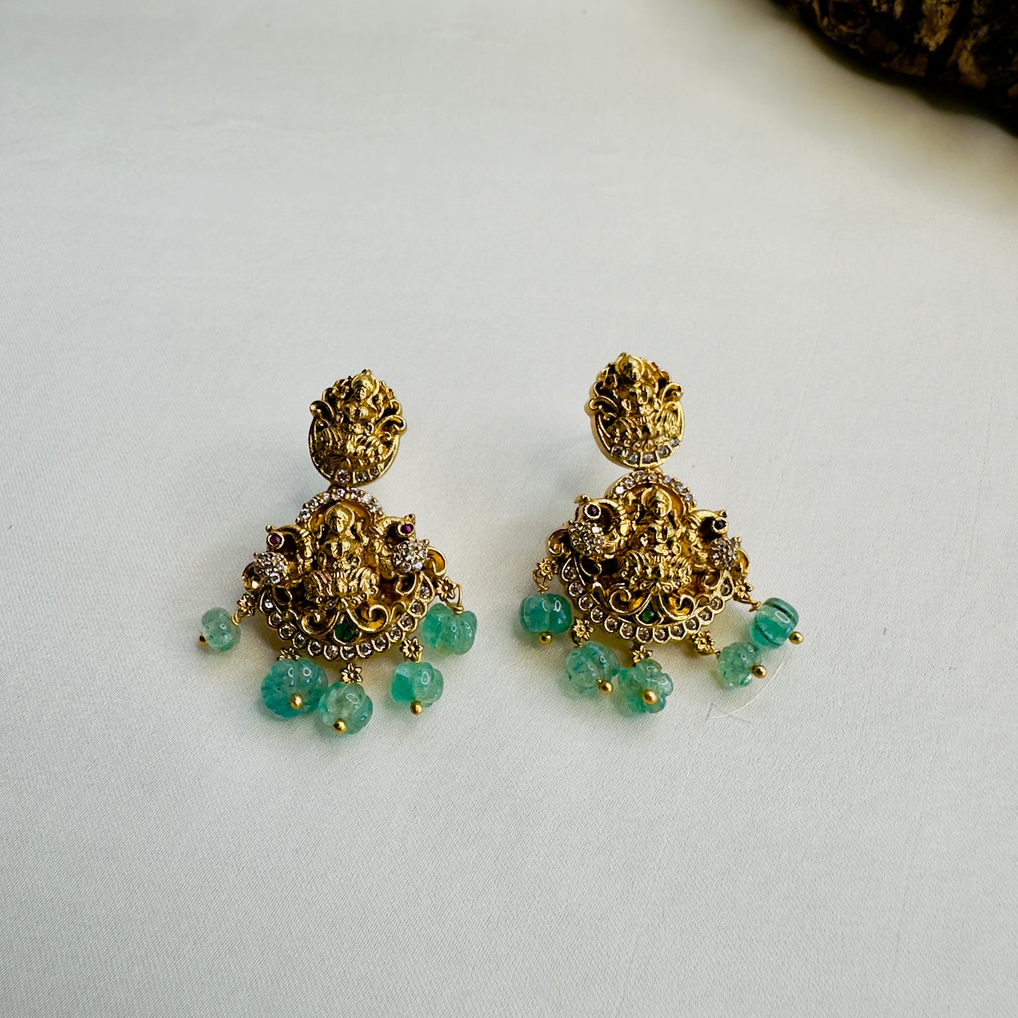 Lakshmi Motif Hasli Pattern Necklace Set