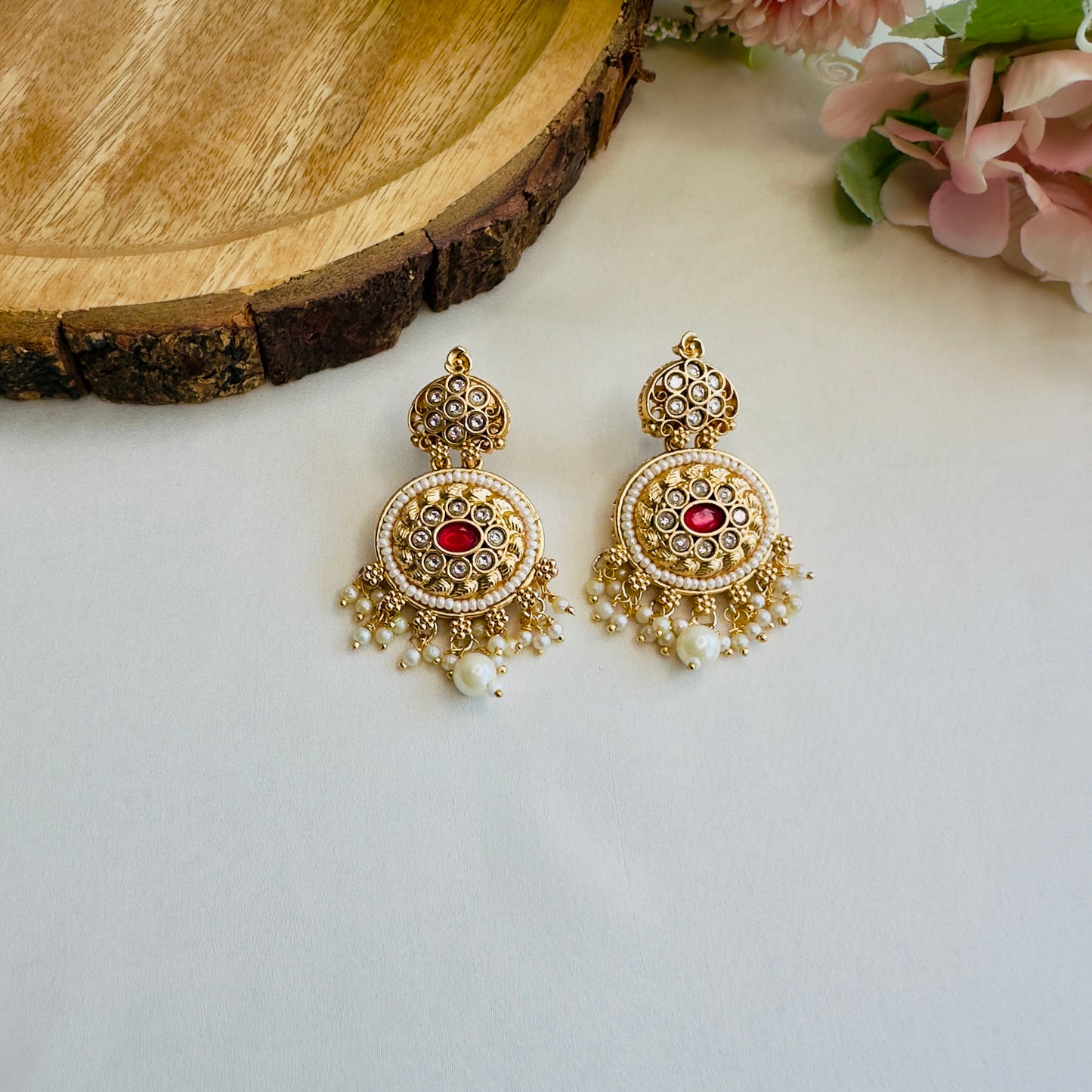 Golden White Long Rajwadi Necklace Set