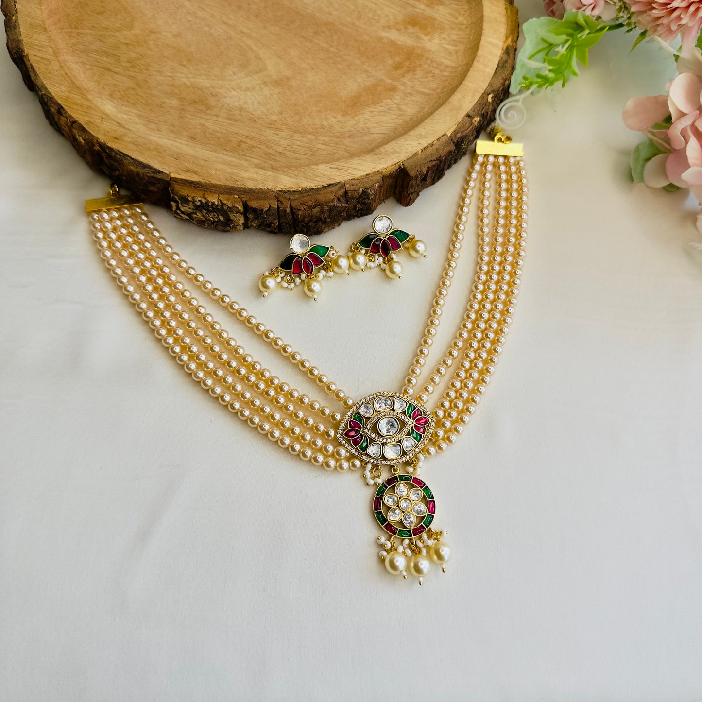 Four Layer Pearl Mala with Jadau Pendant Set
