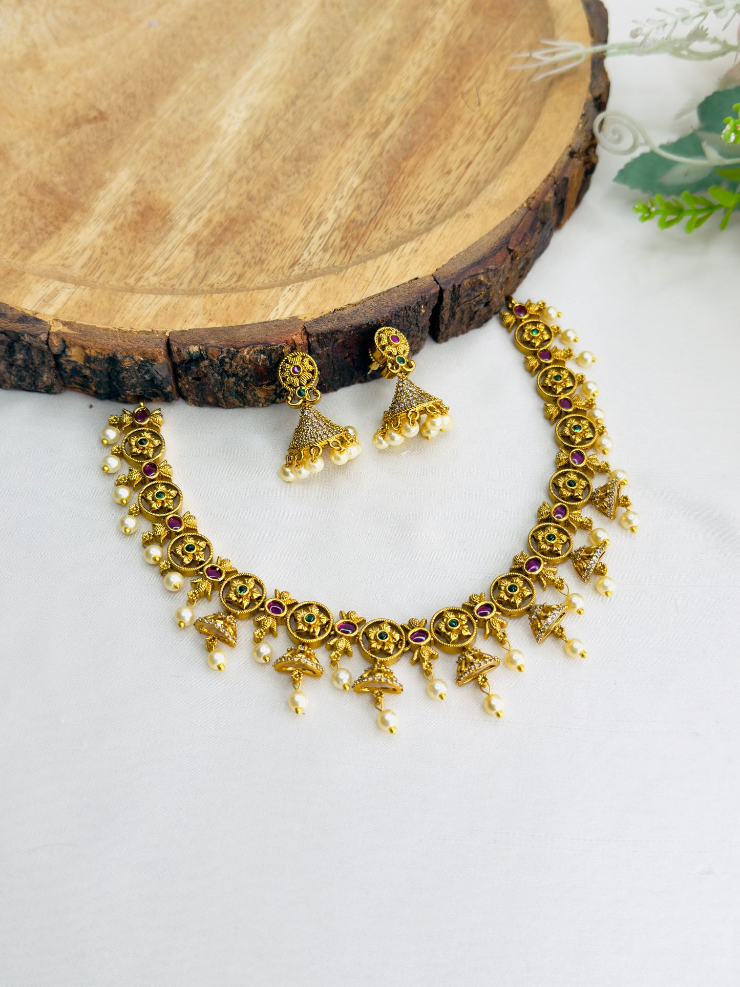 Sleek Seven Jhumki Necklace Set