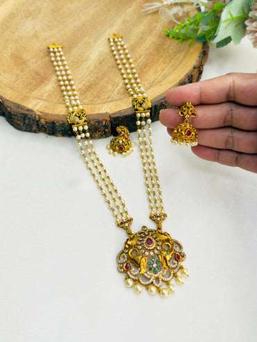 Elephant Motif Mid Length Necklace Set