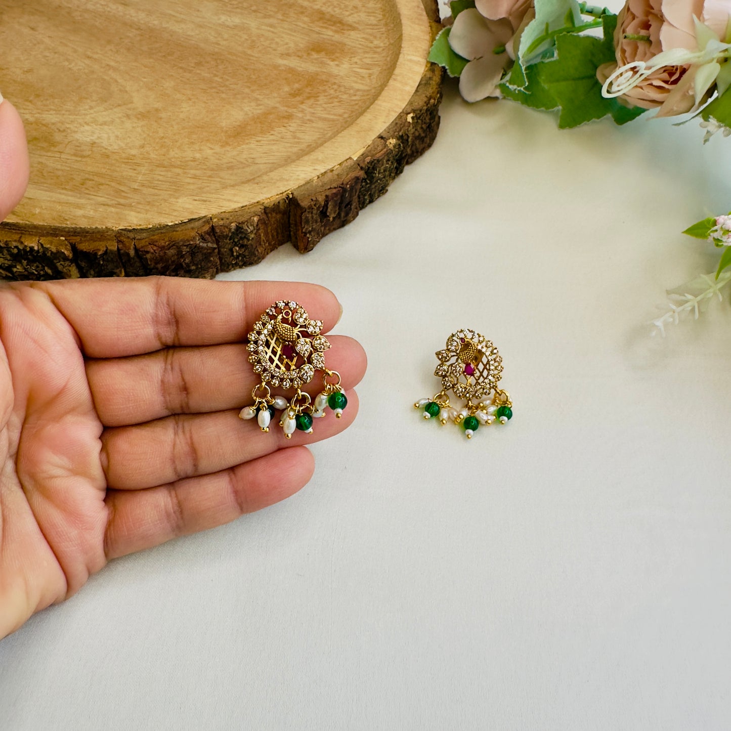 Peacock Design AD Pearl Hasli Set