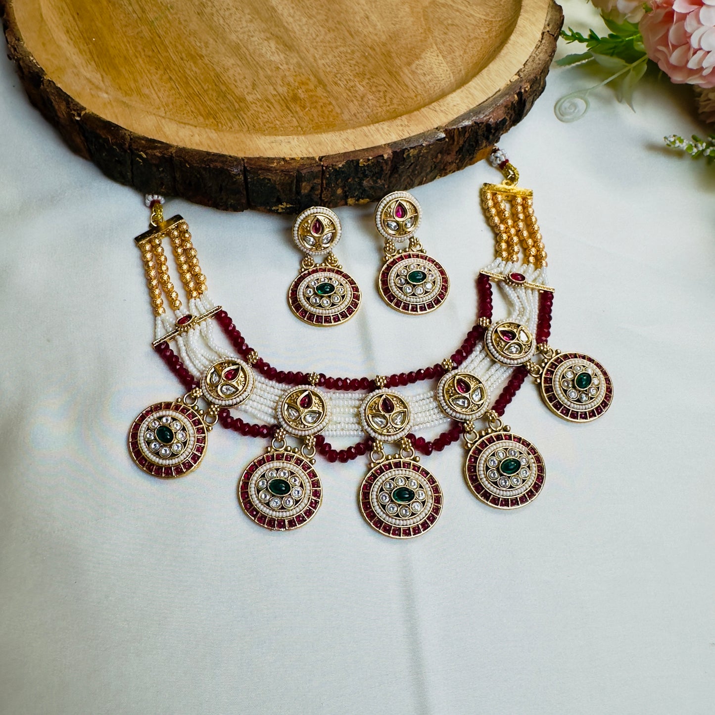 Five Round Pendant Rajwadi Necklace Set