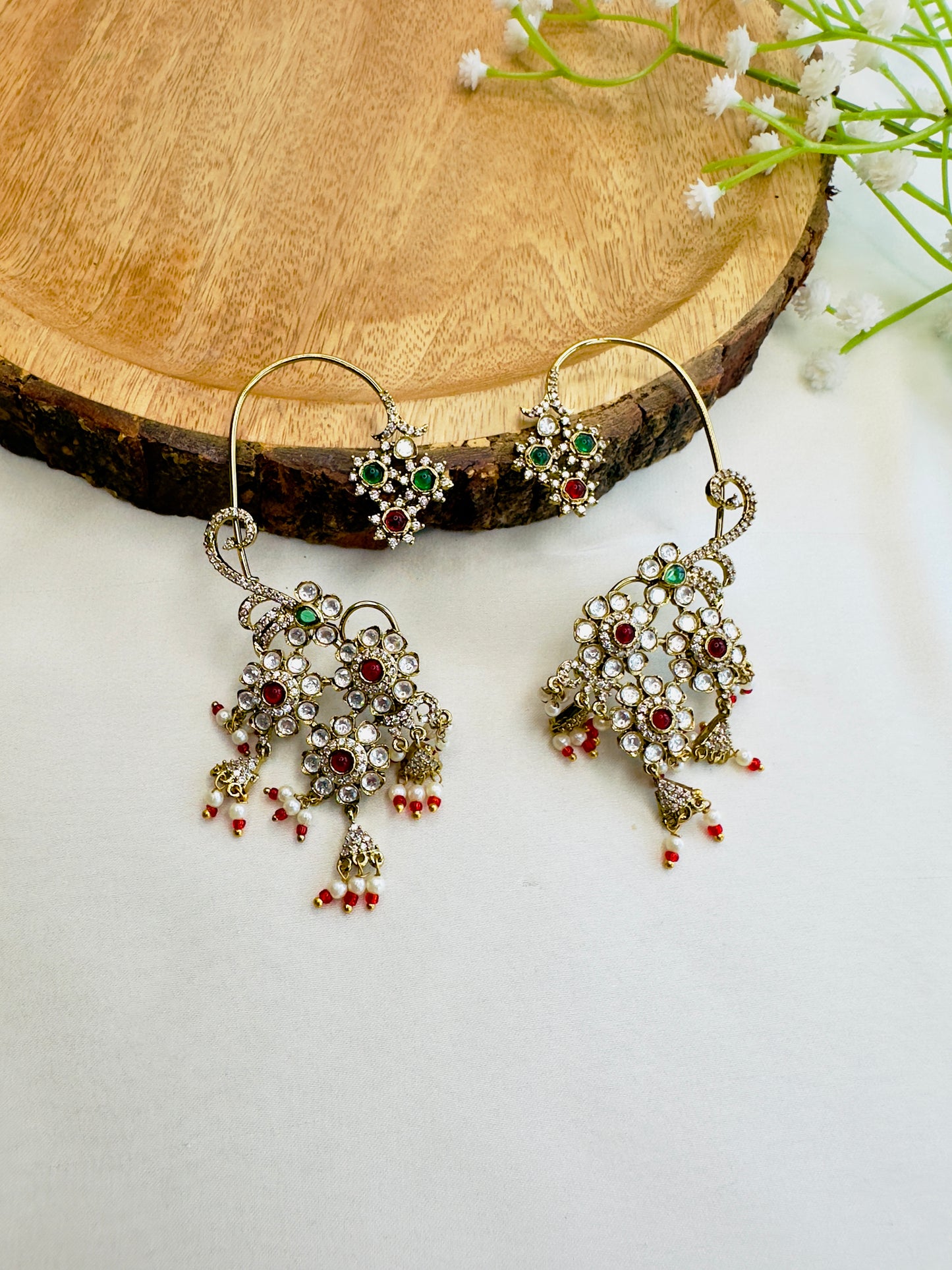 Beautiful Delicate Design Ear Cuff