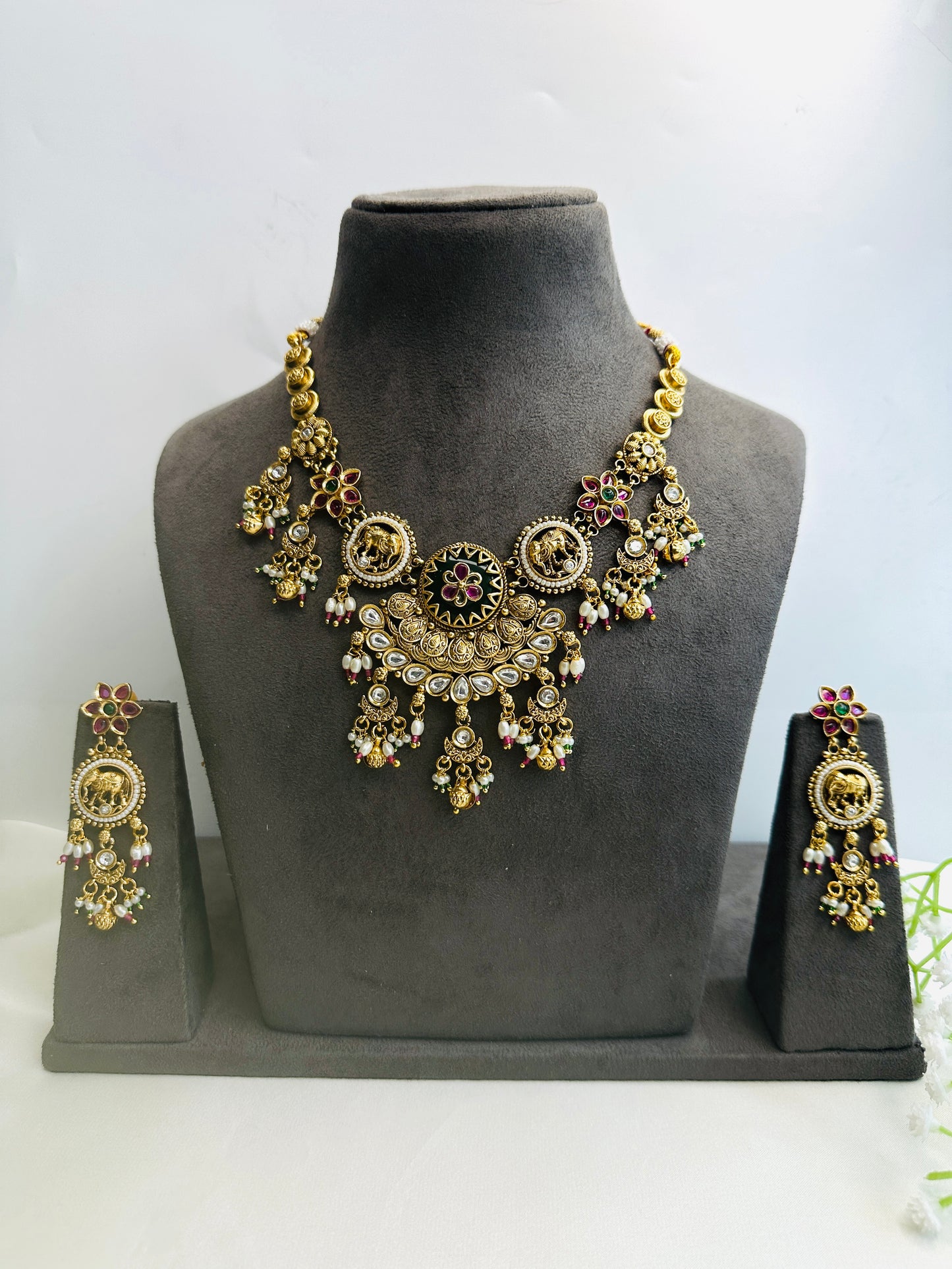 Heritage Short Necklace
