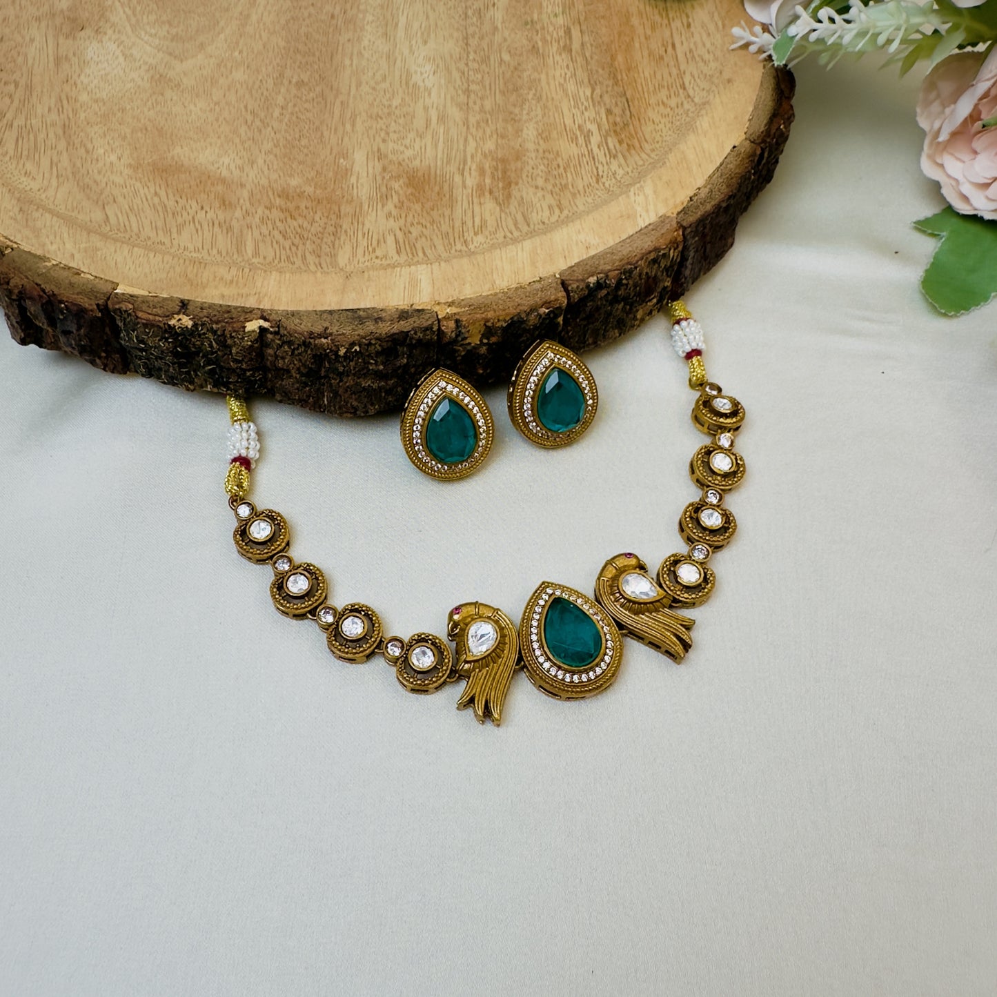 Bird Motif Doublet Short Necklace Set