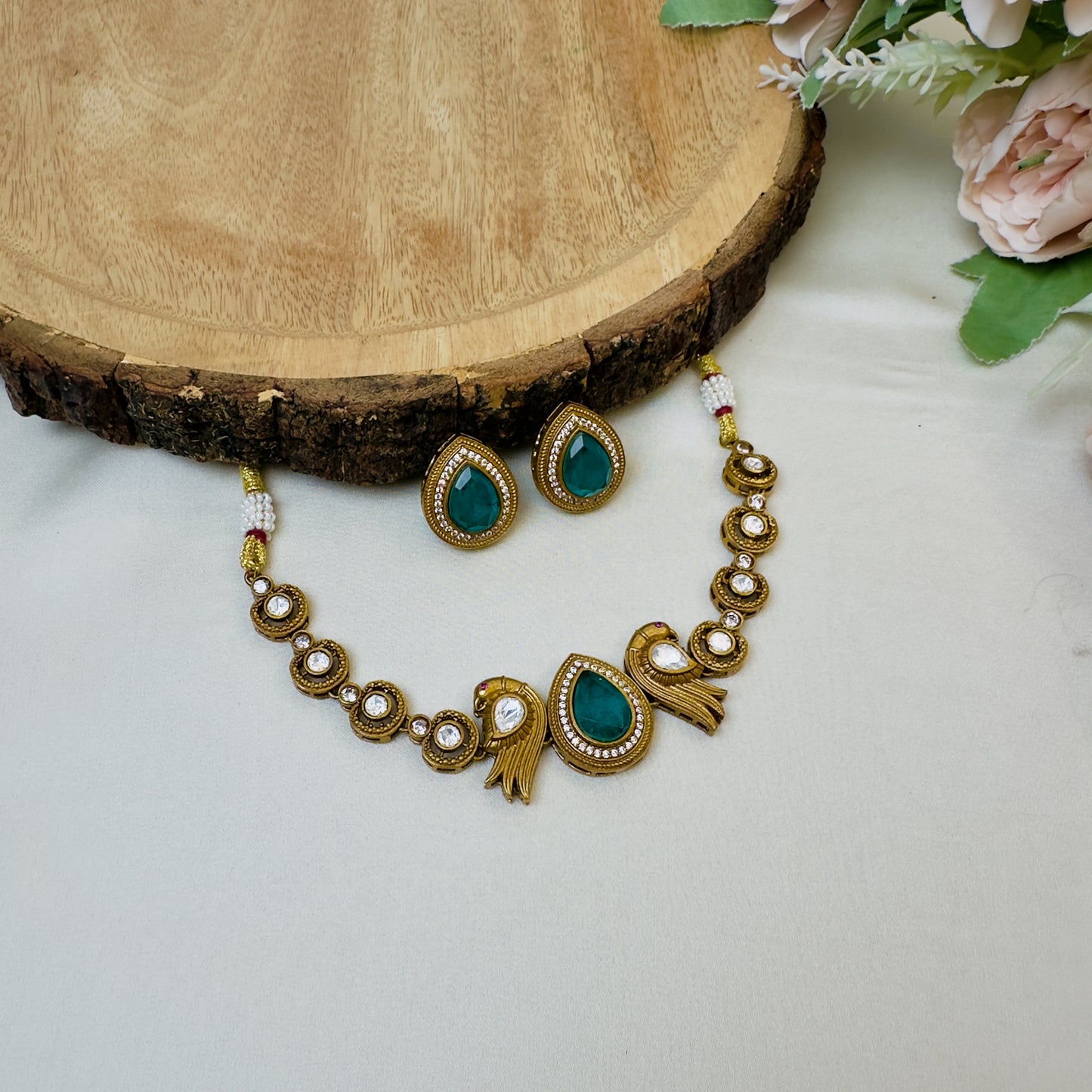 Bird Motif Doublet Short Necklace Set