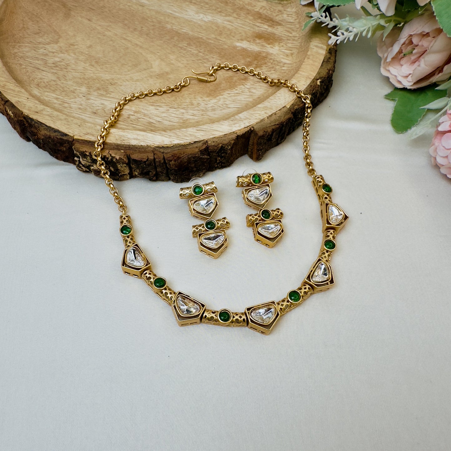 Uncut Kundan Hasli set