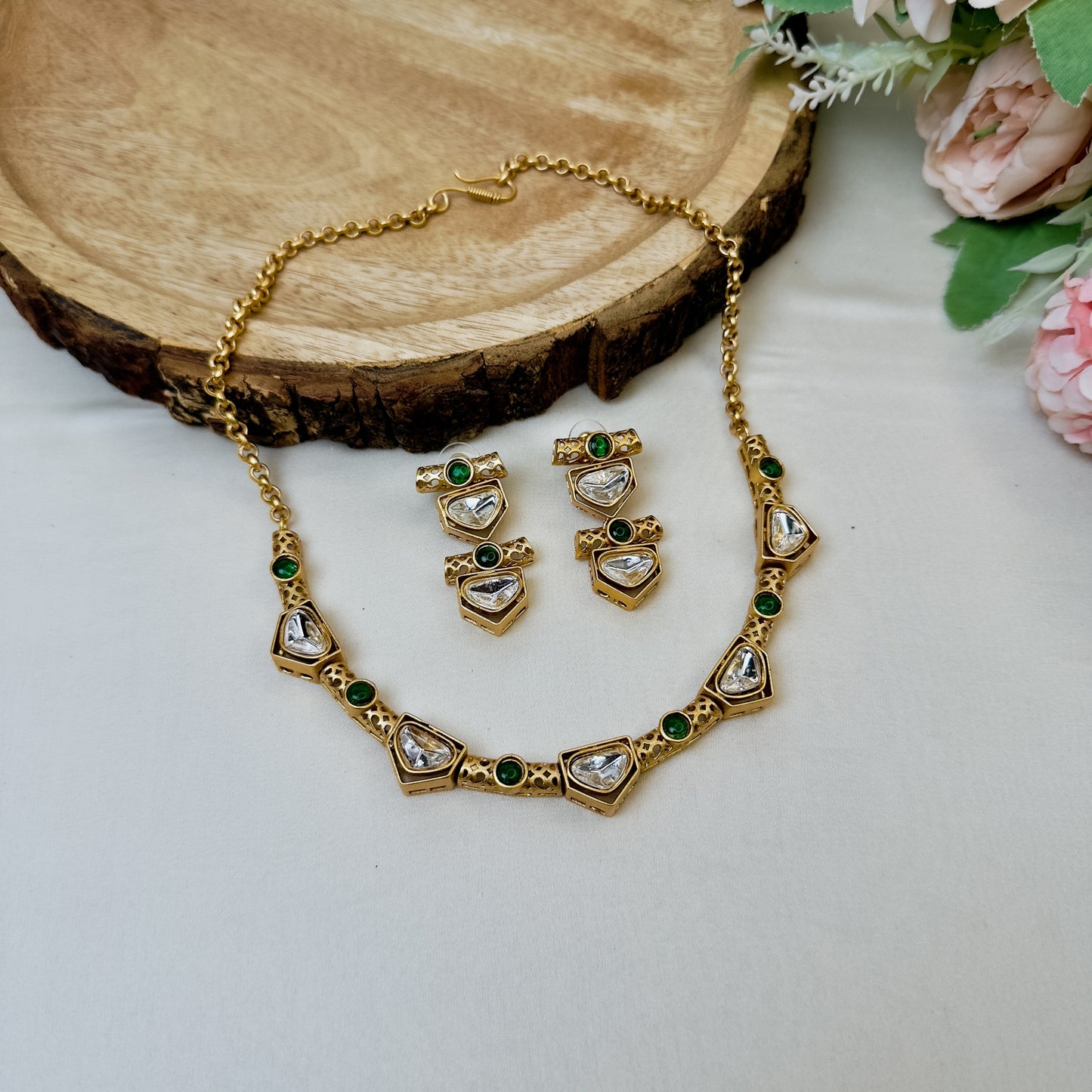 Uncut Kundan Hasli set
