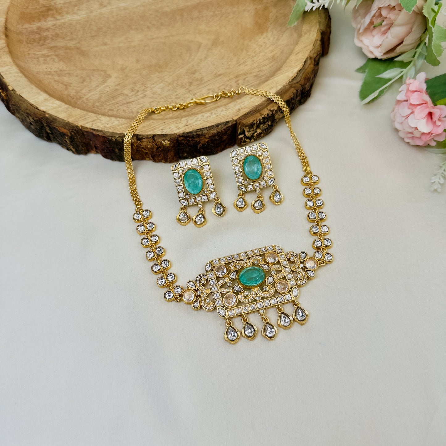 Kundan Choker/Necklace Set