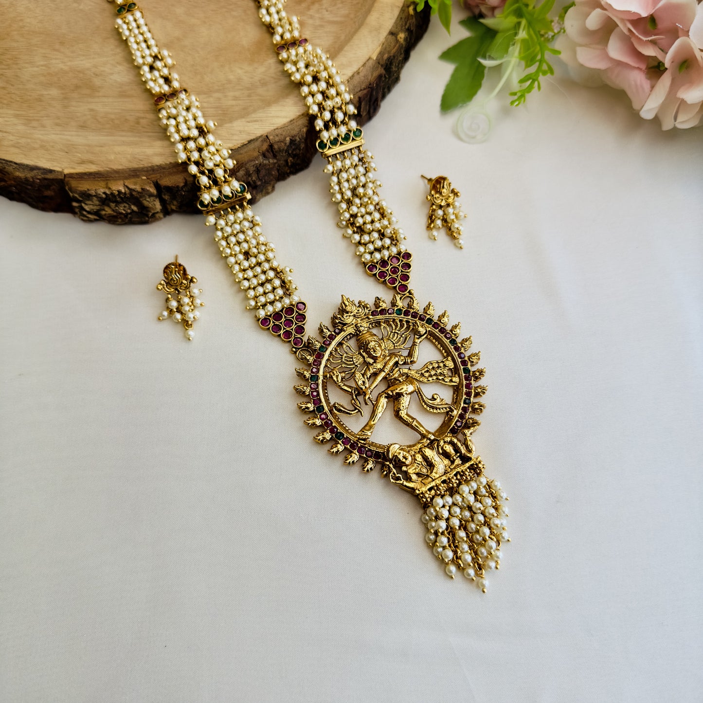 Temple Pearl Work Necklace Set