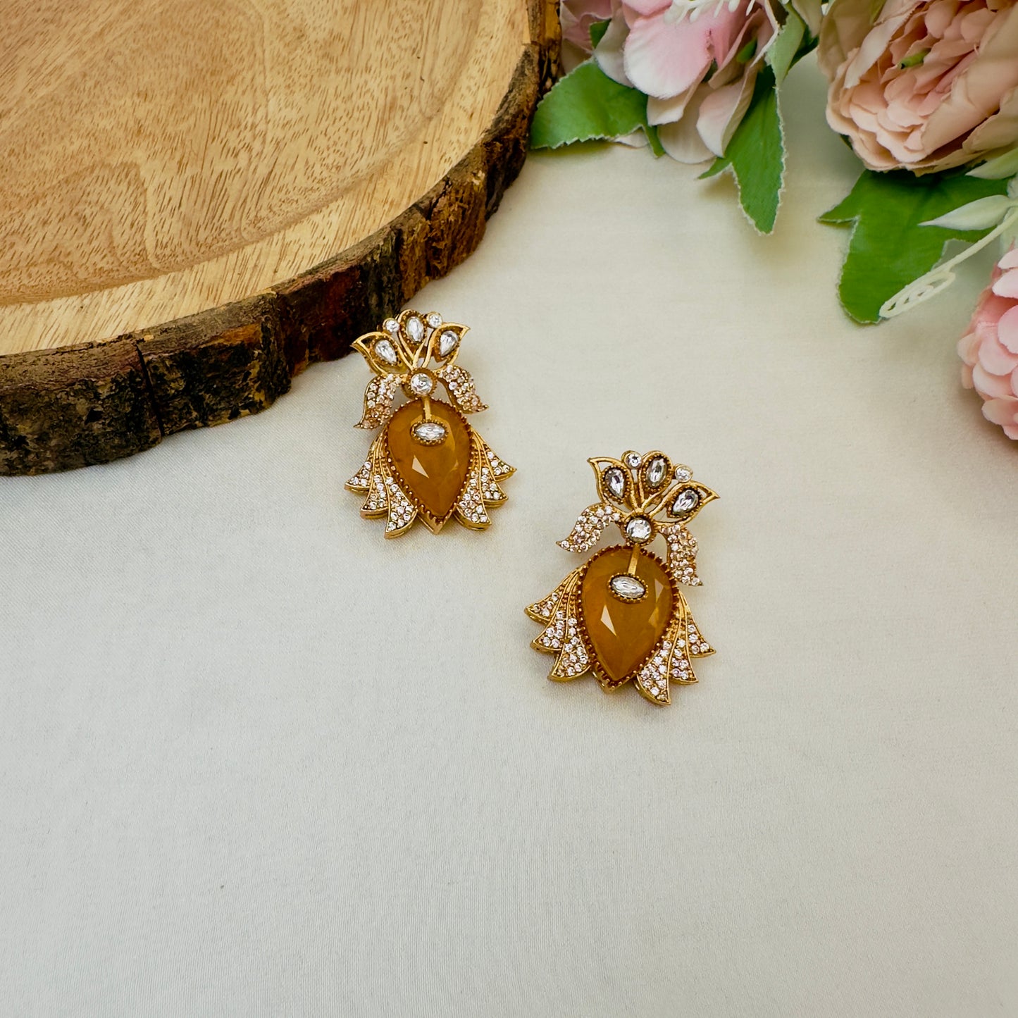 Doublet Stud Pattern Earrings