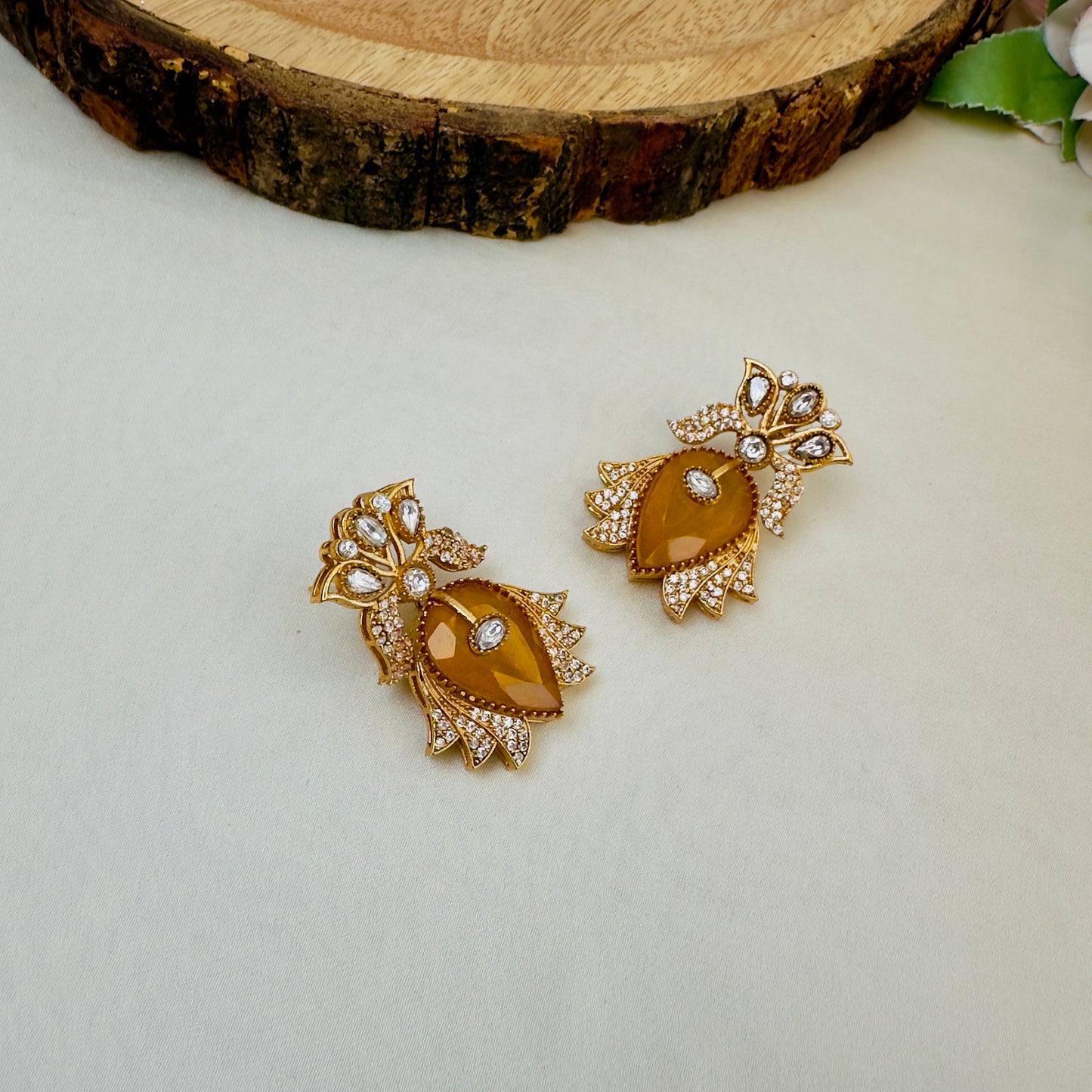 Doublet Stud Pattern Earrings