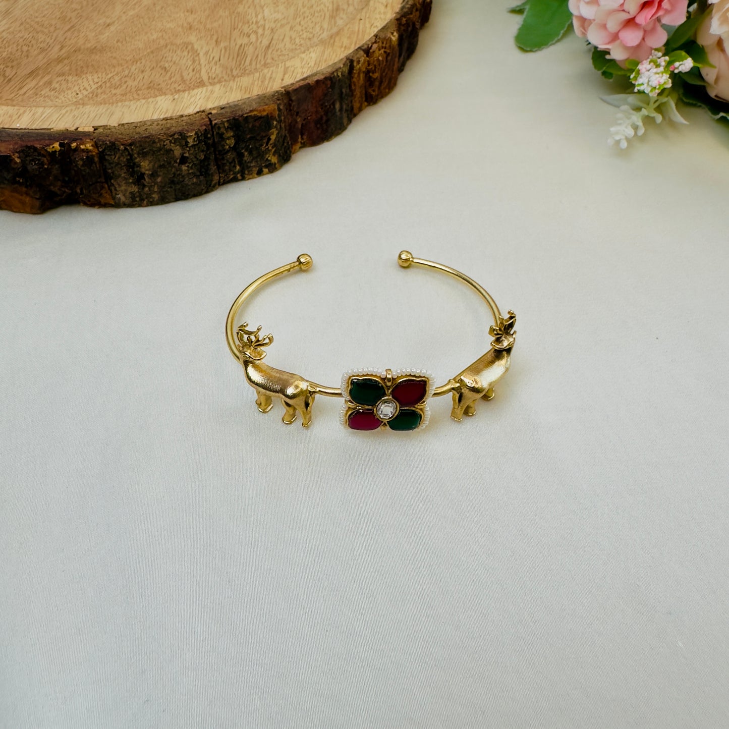 Deer Motif Jadau Bracelet