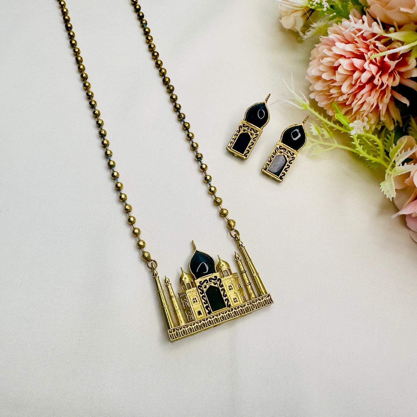 Taj Mahal Apala Polish Necklace set