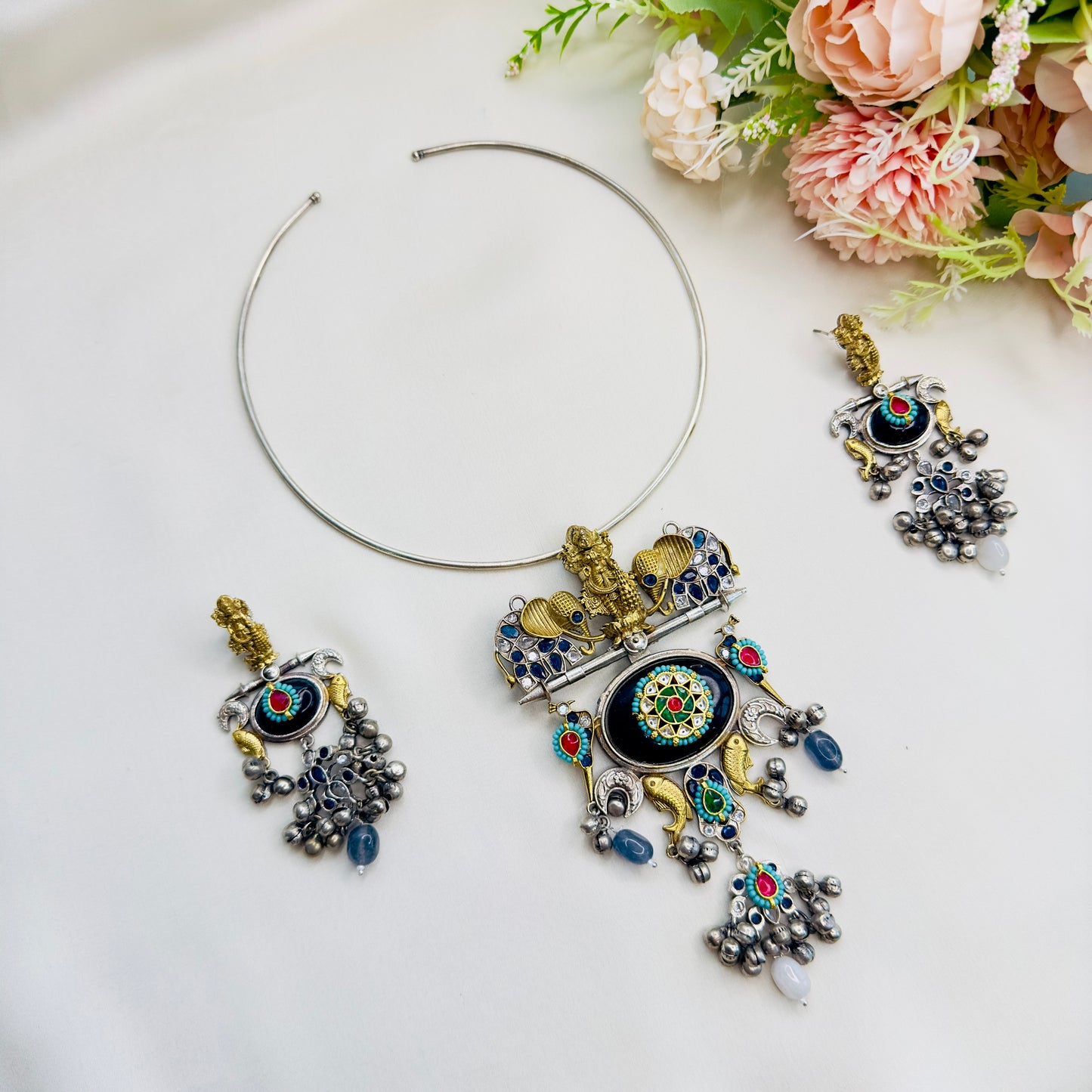 Animal Motif Black Silver Hasli Set