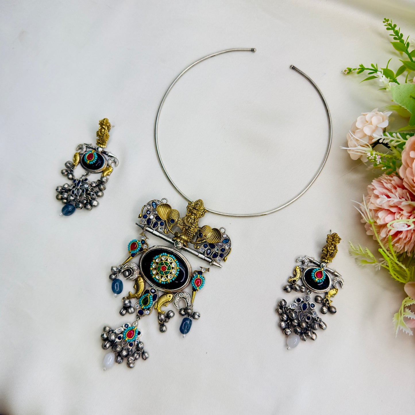 Animal Motif Black Silver Hasli Set